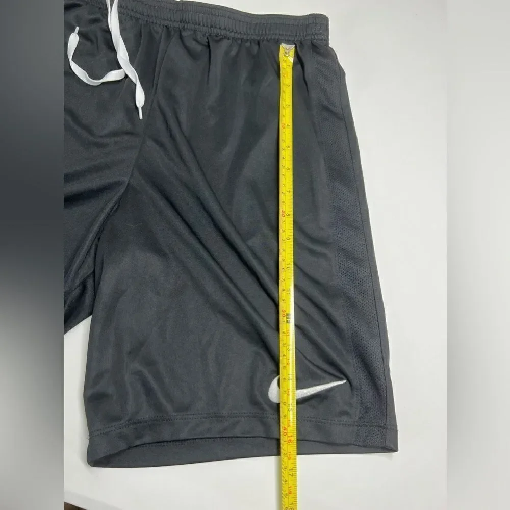 Nike Boys' Mesh Shorts Size L Black